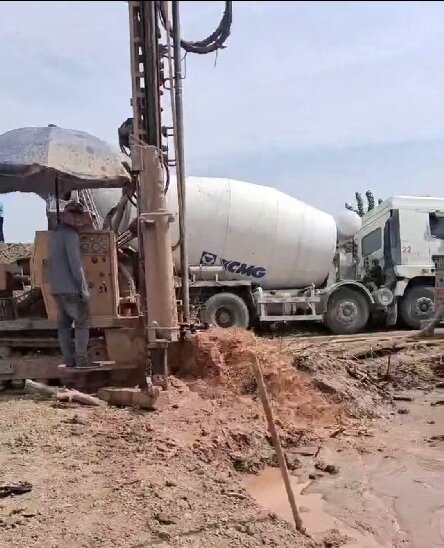 宣城岩石井施工